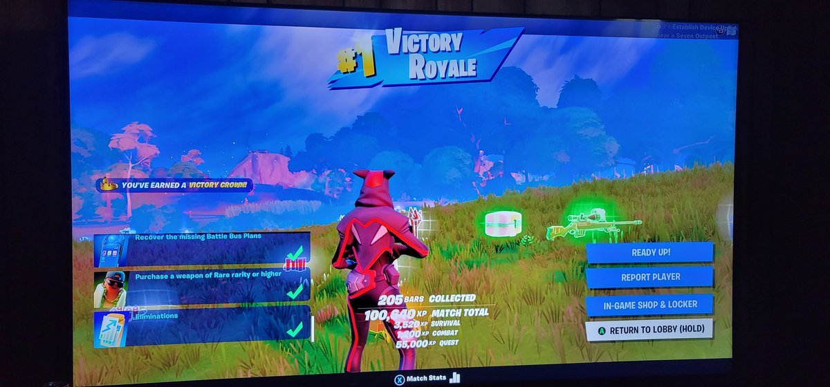 Kikikat83's tweet photo. My First Win! 🙌🏻🤩 #Fortnite https://t.co/vqeW9Os6O9