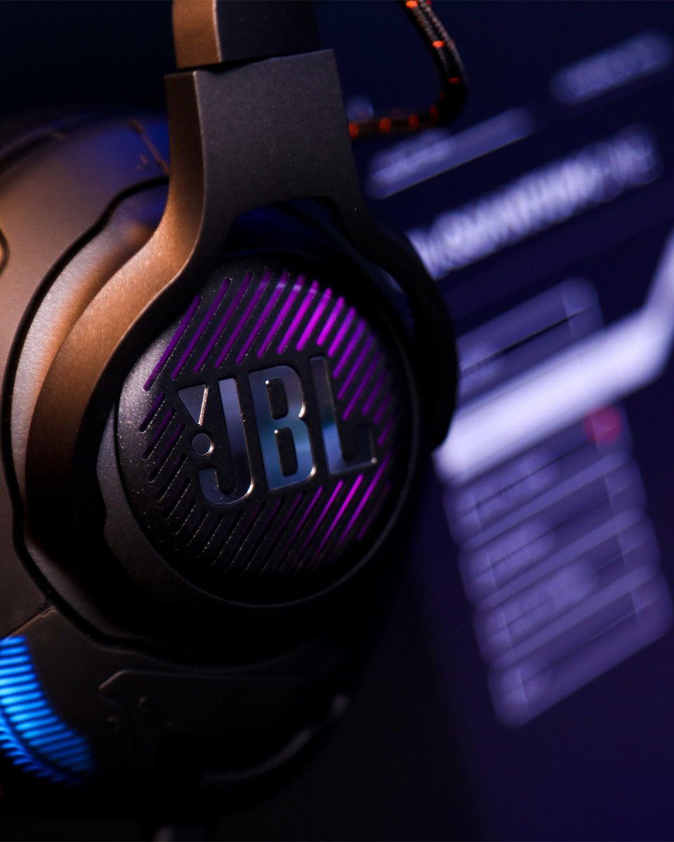 JBLPH's tweet photo. Let's get the win streaks tonight. Shall we?
#JBLQuantumONE (₱13,799)
#JBLPH #DareToListen #SoundIsSurvival #GamingHeadset #Gaming🎮 https://t.co/pqKHlE3KbV