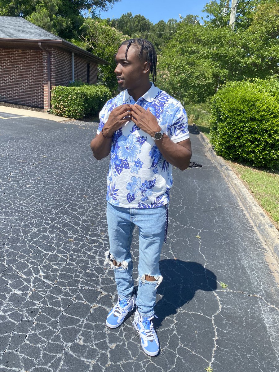 Jr_Smith18's tweet photo. If I like you, you Lucky! Ima change yo whole life like it’s nothing😉 #LLRome #LLC🖤 https://t.co/n49iPuy2LI
