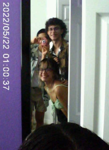elvinhours's tweet photo. my fav pics from florida ft my friends ^_^ https://t.co/PS7OBzsRmn