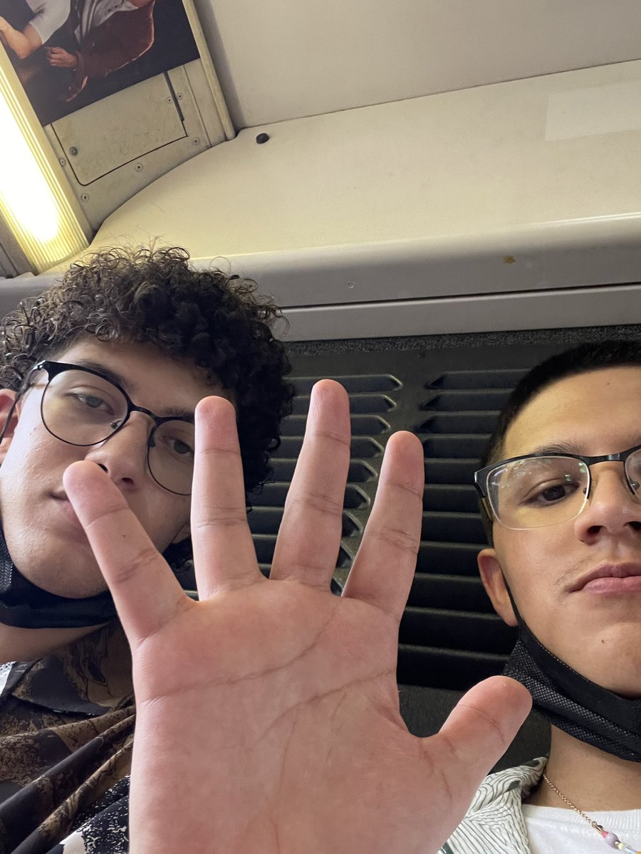 elvinhours's tweet photo. my fav pics from florida ft my friends ^_^ https://t.co/PS7OBzsRmn