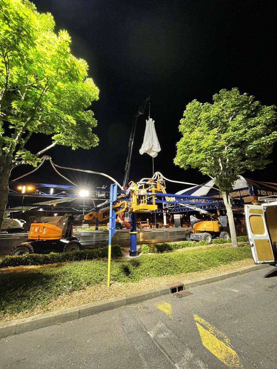 New tents installation in progress at Guest Parking. First photo ever since the construction of the resort!