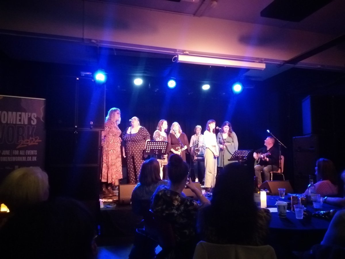 Six superb artists on stage tonight performing A Women's Heart  @_WomensWork Full house, with oodles of support from an excited audience. Can't believe it's been 30 years since the first album! @OhYeahCentre @ArtsCouncilNI @jowrightmusic @ciaranscull #roseconnolly