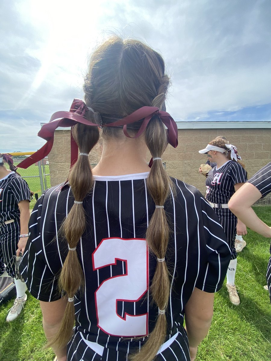 HHSSoftball tweet media