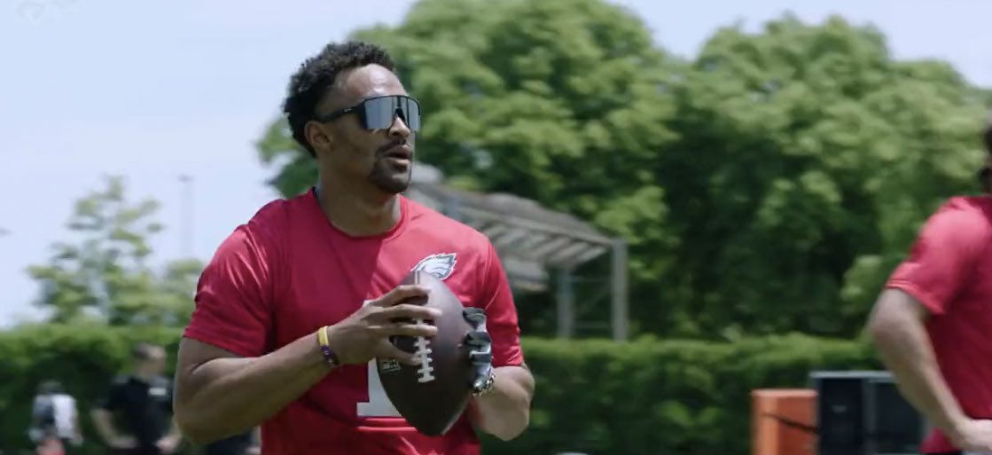 PFF_Eagles's tweet photo. They’re not ready! 😎 

📷: @Eagles https://t.co/R7SKJEN4KI