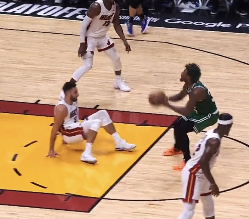 The more you look at it, the more Struss was clearly inbounds