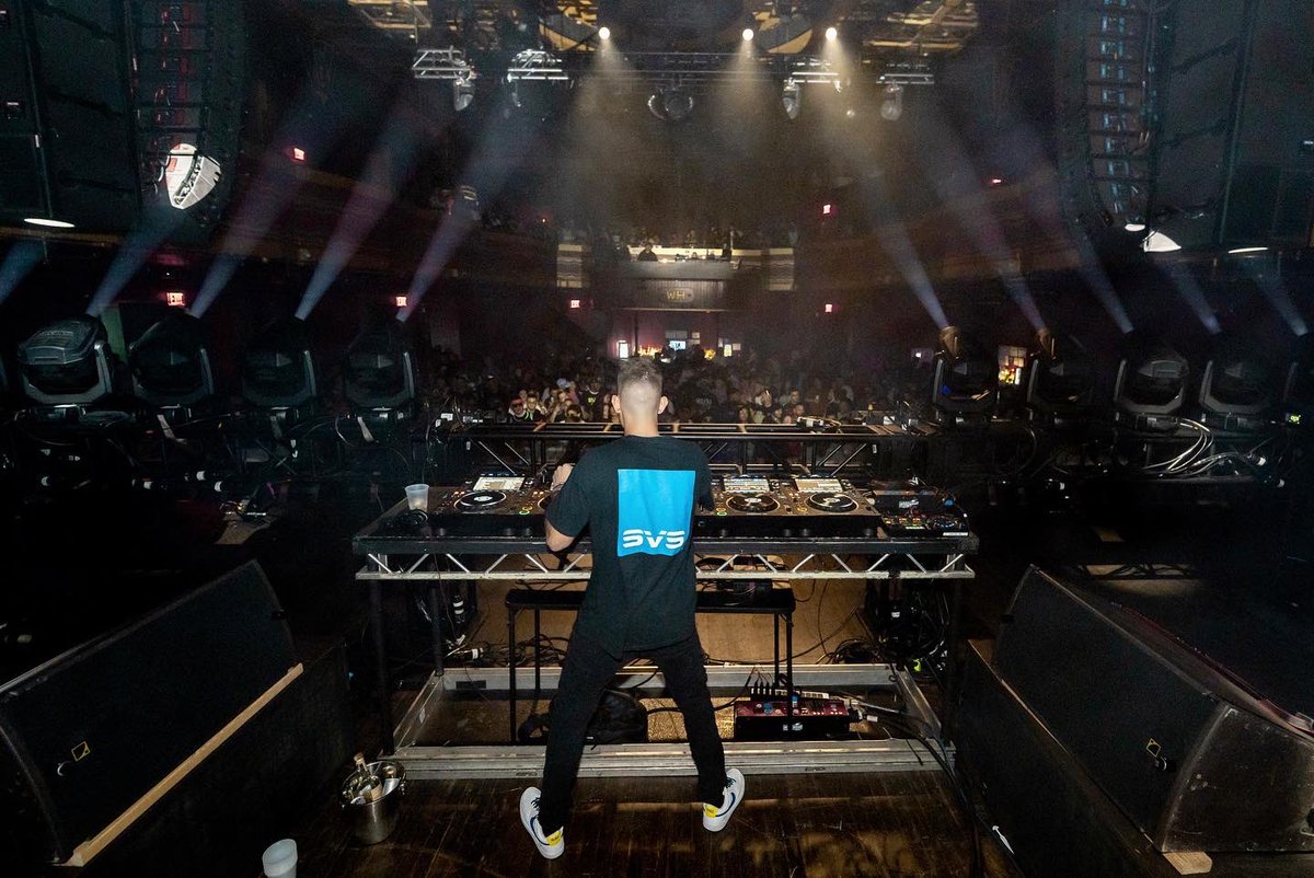 bryansoftwell's tweet photo. History was made in New York. The last @djcarnage tour. No phones allowed and a whole lot of energy 😵‍💫 https://t.co/mLURz8OUP4