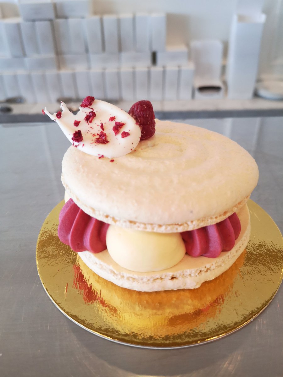 ECryptyd's tweet photo. Name those bakeries π
#124st https://t.co/wxREjvAkoh