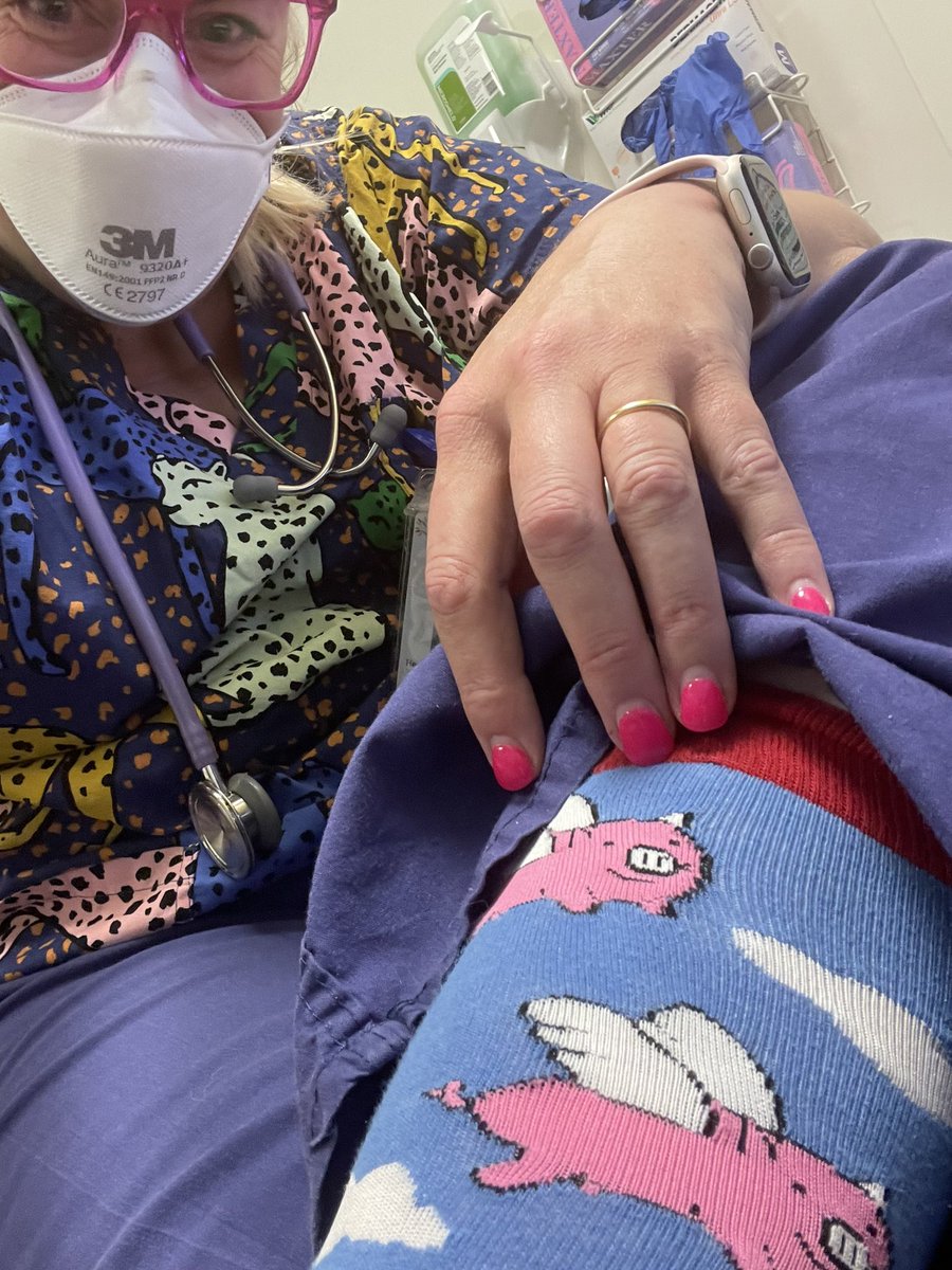 DrJaneMunro's tweet photo. Thanks to all my big-hearted, broken &amp; kind colleagues who care for others &amp; carry that burden. 
I see you.
Thanks to everyone working towards transforming our system. 
Collectively we can do this. 
I might have pigs-can-fly socks but I know we can make change.
@crazysocks4Docs https://t.co/ERAOGQrqus