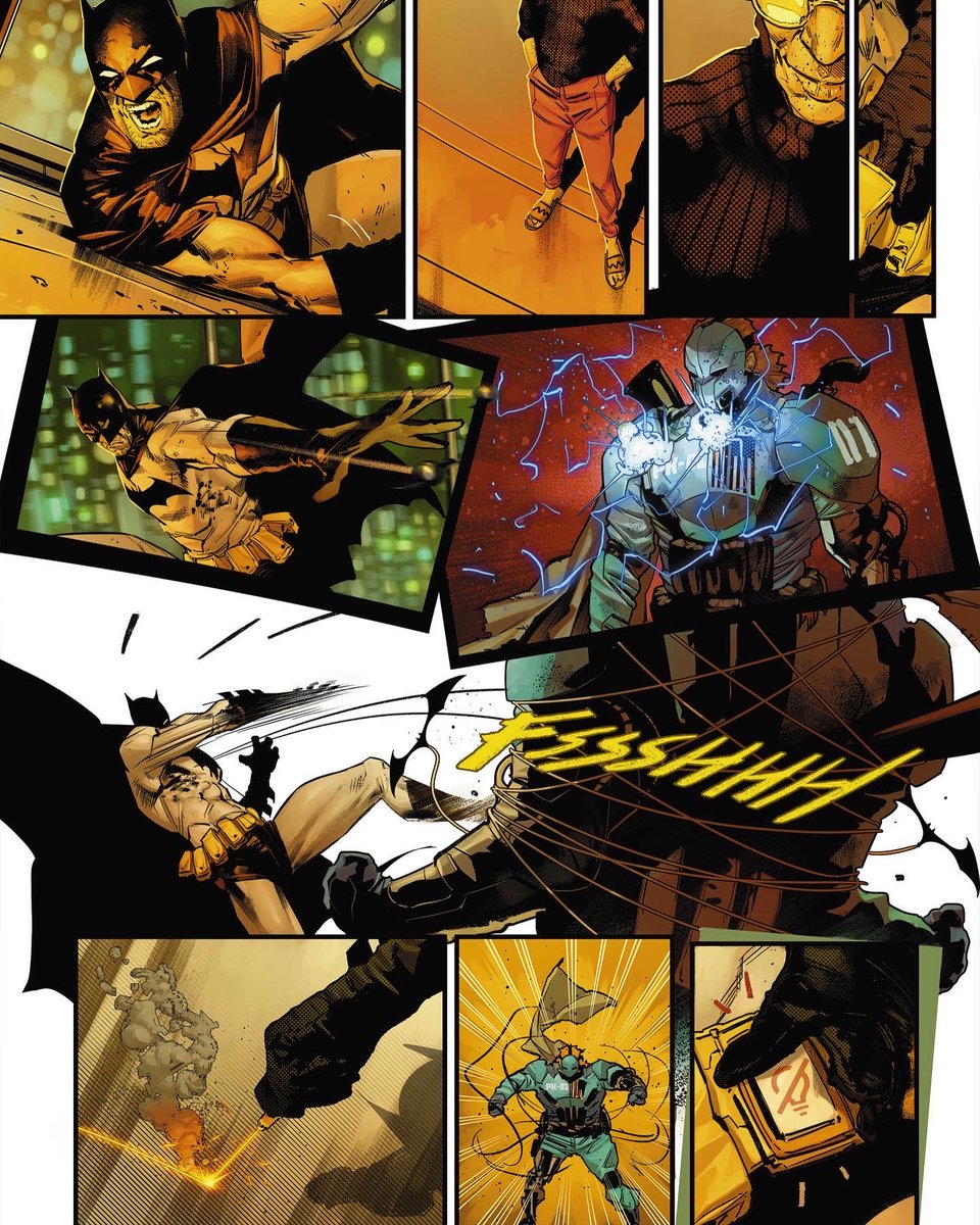 BATMAN VS PK-01 round 1! Hey Friends..  Who remember this!? I totally loved doing this sequence :) amazing colors by ⁦@tomeu_morey⁩ and so cool script by ⁦@JamesTheFourth⁩ 🔥🦇🚀 #batman 