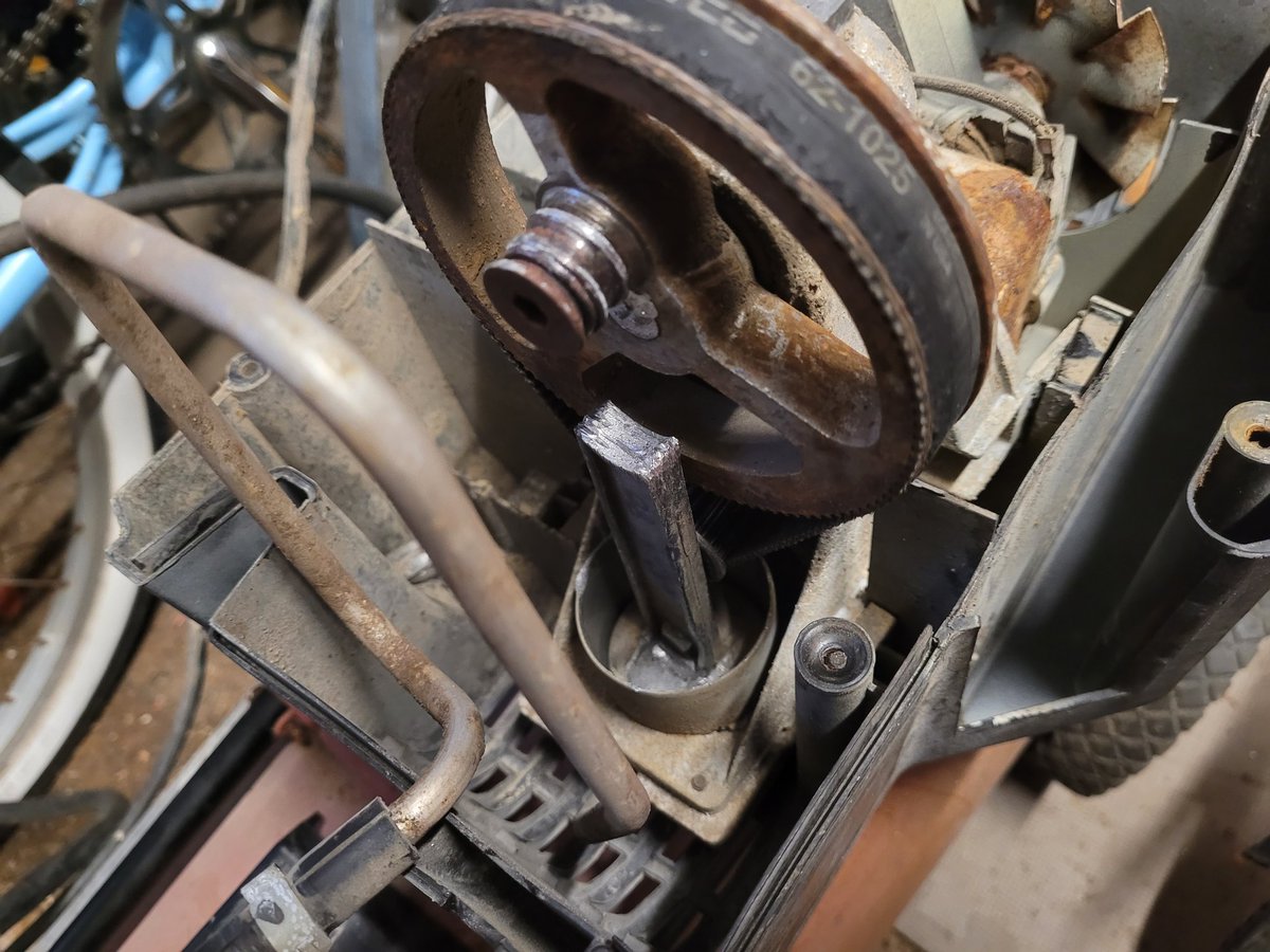 cudak888's tweet image. Well...#BecauseRoadkill