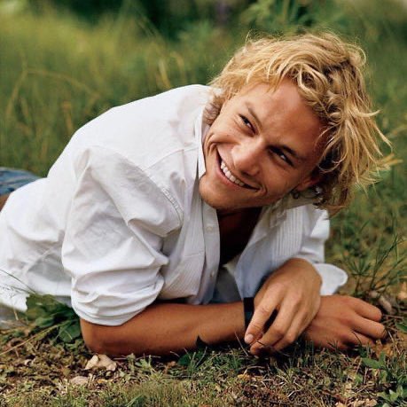 heathsarchive's tweet photo. heath ledgers smile <3 https://t.co/d0l8gSS6Ls