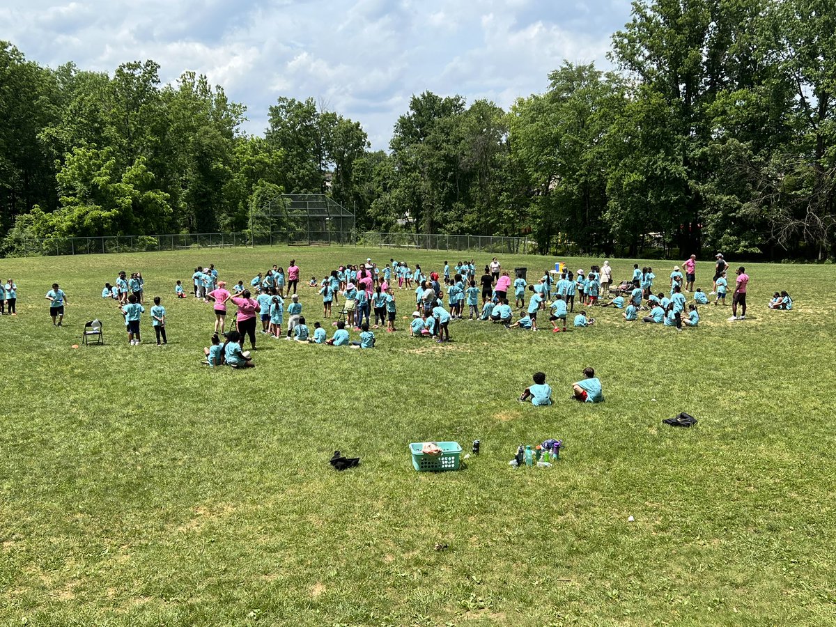 Kudos Alan Fishman on another epic, fun fun filled Field Day!!  Words cannot express our gratitude for your years of service, commitment, and life long relationships with scholars. 💕