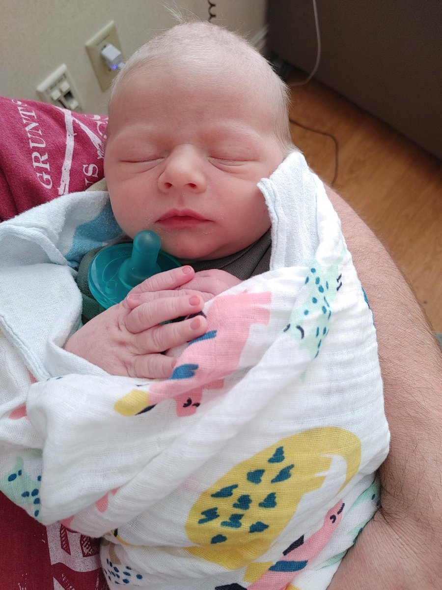 Schmel24's tweet photo. The adorable guy is here!! Luke Michael, born on May 29th 💙💙😍 https://t.co/XQVuowybUk