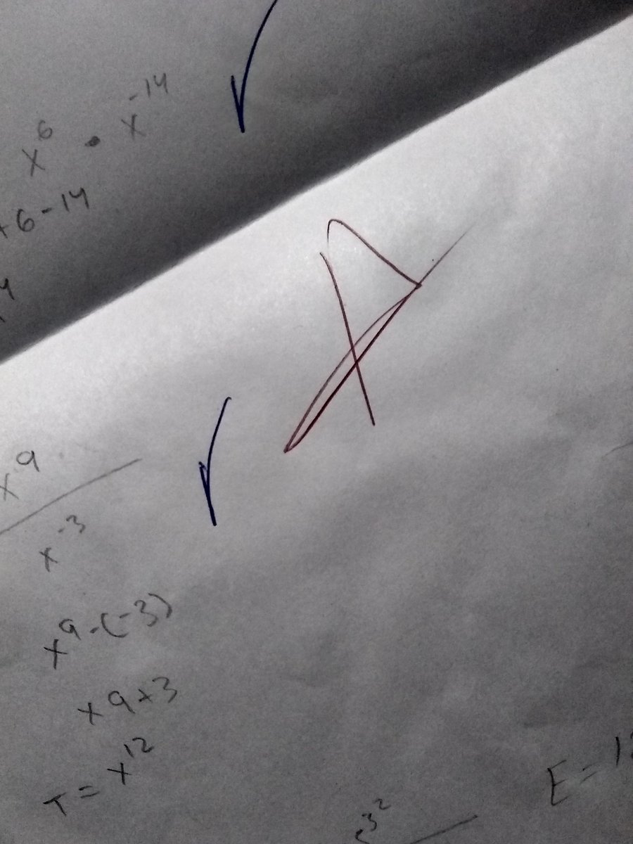 Bwonlyni's tweet photo. @iF4lRYTAE NOOOOO XOMO QUE MATEMÁTICA 😭😭  @LasMatematicas  
la profe de mates me cae reee bien 🤧👍  (presumo mi A + A+)😍 https://t.co/Zs98kXvuX9