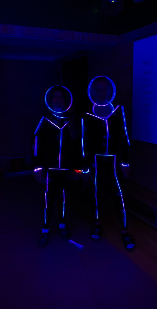 Smile4U72's tweet image. “Glow Dance 2022” Our first dance in  over two years!!!