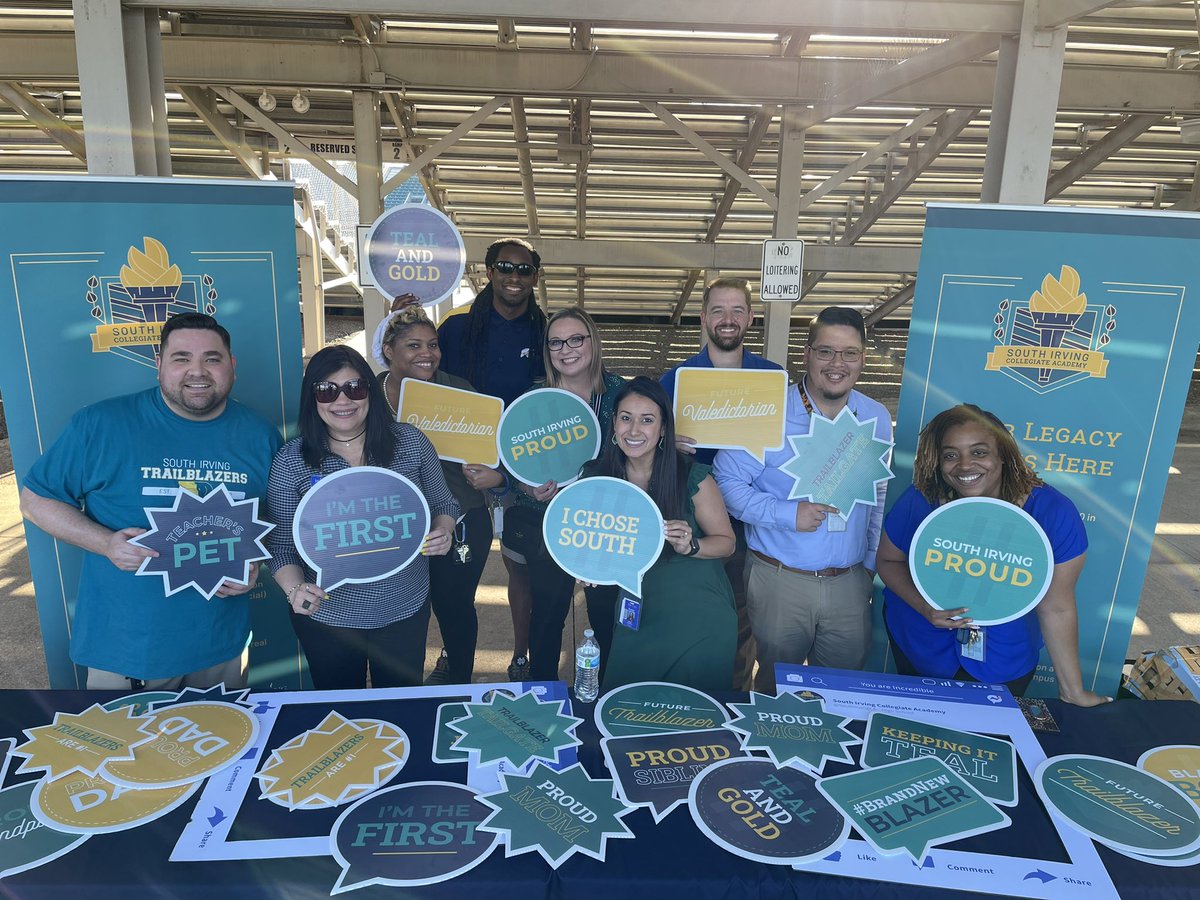 AhnaSGomez's tweet photo. South Irving Proud! Tailgate with all the future Trailblazers of @SouthIrvingCA! The future looks bright for Principal @EberPerla and all his future @dccc graduates 🎓! #IrvingISD #Trailblazers https://t.co/6GwBlpR7S5