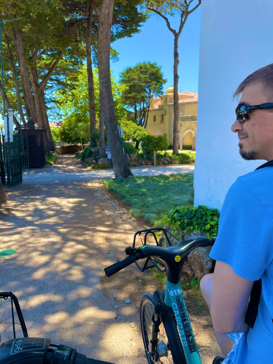 aliciahoff88's tweet photo. 🚲 biking through Cascais 🚴🏽‍♂️ #thescenicroute https://t.co/ZqJ0Ky1k0q