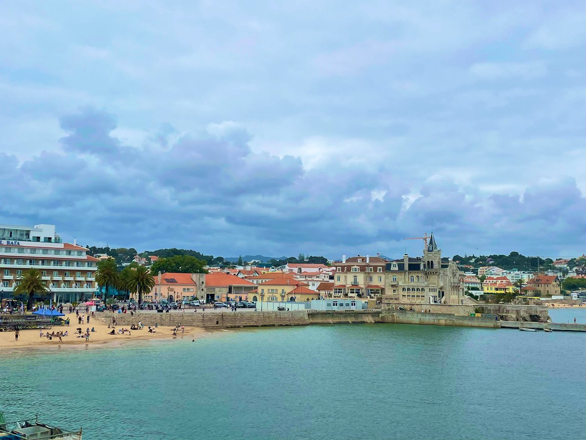 aliciahoff88's tweet photo. 🚲 biking through Cascais 🚴🏽‍♂️ #thescenicroute https://t.co/ZqJ0Ky1k0q