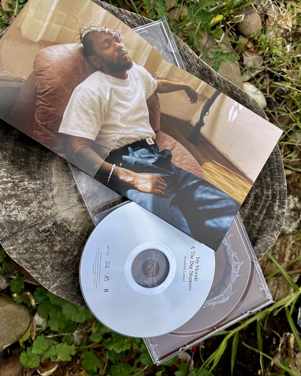 👣💿 out now <a href="/kendricklamar/">Kendrick Lamar</a>
