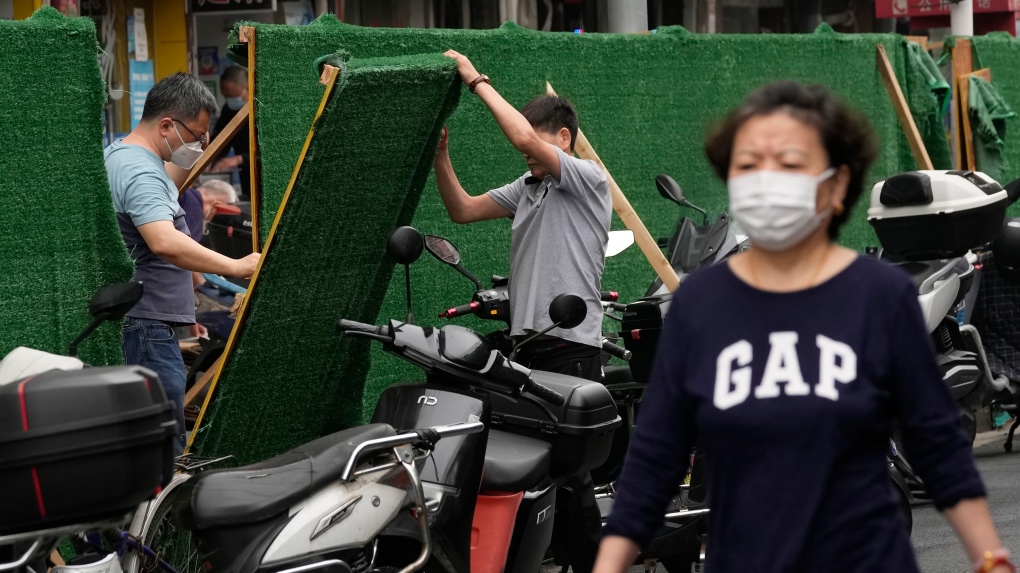 CTVNews's tweet photo. After Shanghai lockdown, many struggle to pick up the pieces https://t.co/JA2zrMCdVw https://t.co/XlCqxaq39F