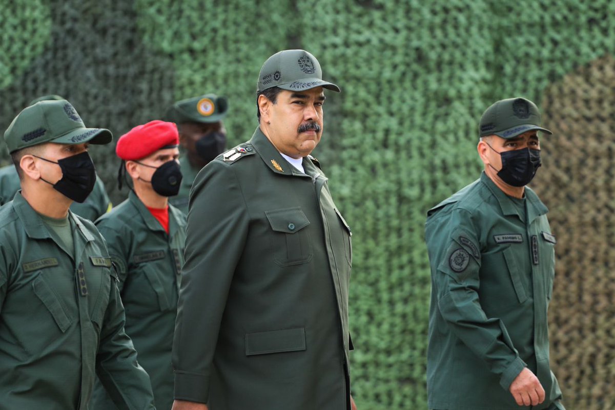 Ordené a partir de hoy #2Jun, poner en actividad las operaciones militares especiales en el oriente del país, para proteger sus costas y territorios. Anzoátegui, Sucre, Monagas y Delta Amacuro, libres del narcoparamilitarismo. ¡Confío en nuestra FANB!