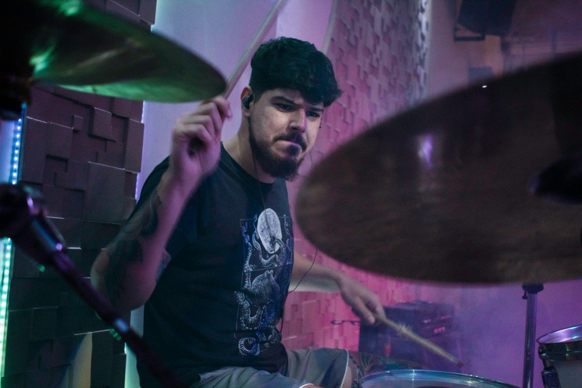 maquinaprofanaf's tweet photo. #MaquinaProfanaFest: Baterista Lincoln Campos -
Explora o melhor do rock nacional com a banda Apogeu
Inscreva-se No #Blog, Compartilhe. Apoie o #Underground Seu Apoio é Muito Importante👇🎧🤘
https://t.co/gkkFRzRctu
#LincolnCampos #Rock #Apogeu #RockAndRoll https://t.co/GLa4NfWBwc