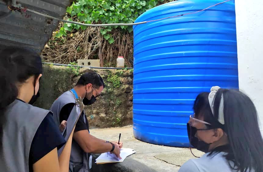 conviteac's tweet photo. Este #2Jun visitamos más de 25 entidades de atención a personas mayores ubicados en la gran Caracas para verificar el funcionamiento de los tanques, bombas de agua, refrigeradores y colchones entregados bajo el programa #AgeHumProject.🇻🇪 https://t.co/8WfrDWjrbw