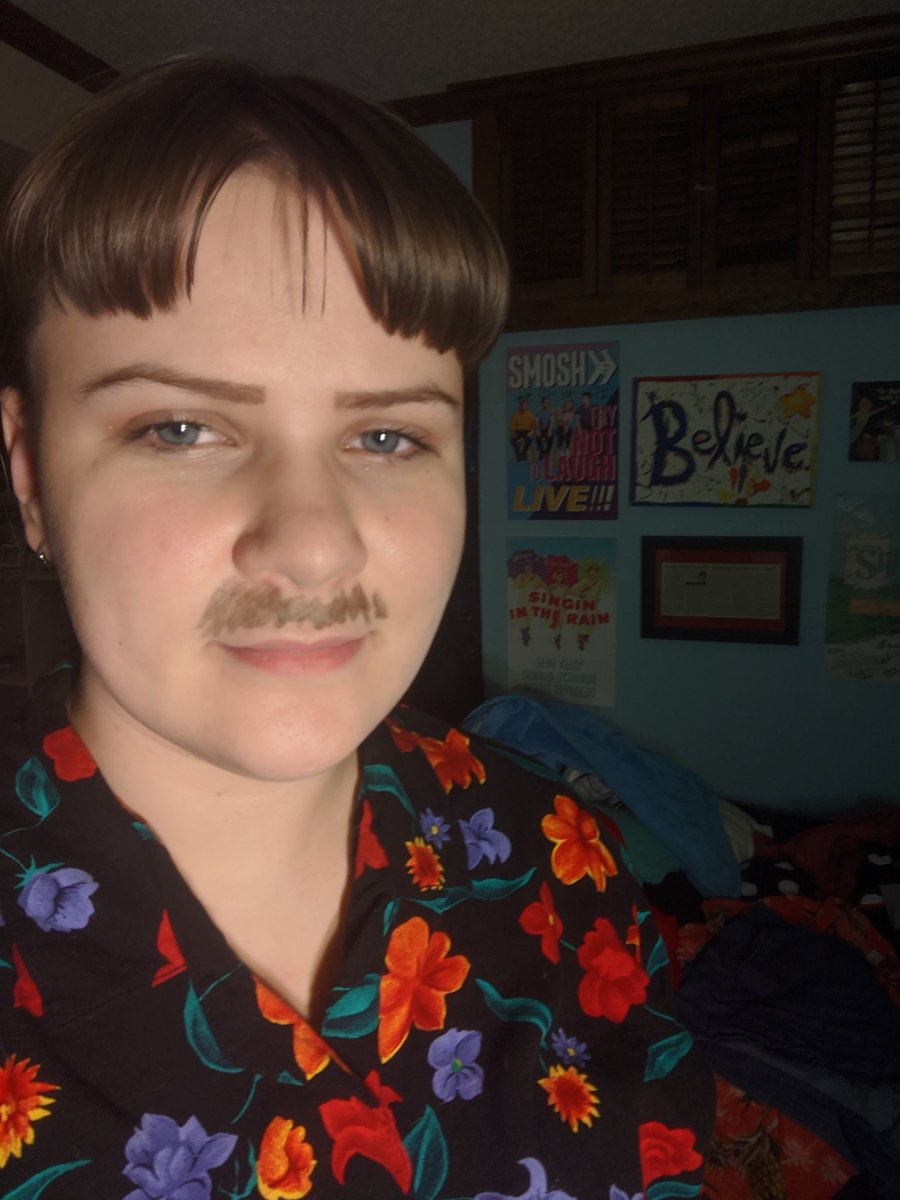 emmarlansdowne's tweet photo. throwback to when I lightly cosplayed as @supershayne https://t.co/bEzjUMFigg