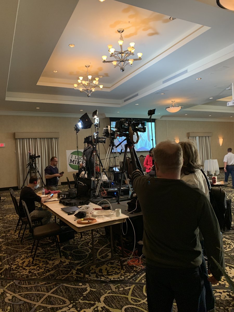 OntarioGreens's tweet photo. Getting ready to go!!!! Last 30 mins until polls close โ
#GoGreensGo! #ontariovotes #onelxn #elxn43 #ontarioelection2022 https://t.co/UQoZAfe8Yq