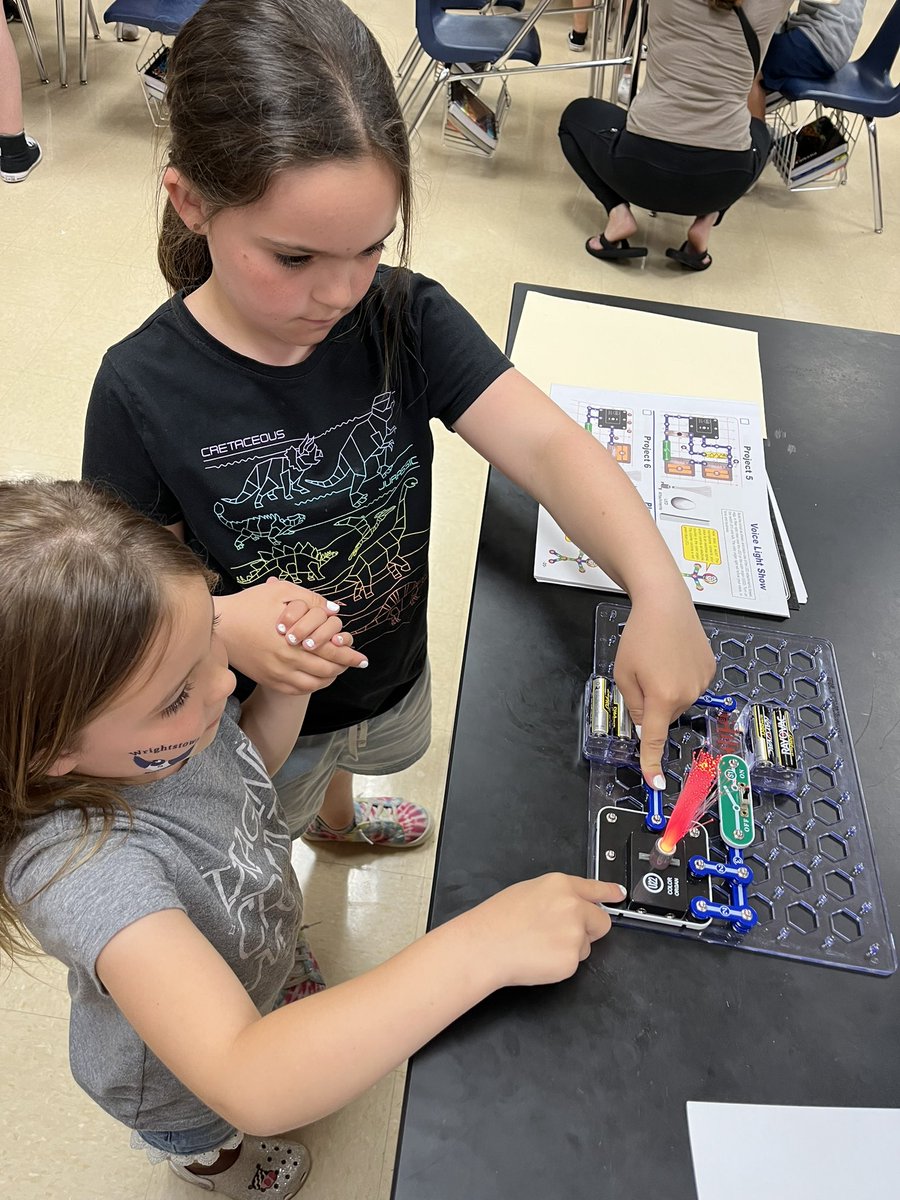 Mrs. Higgins tweet media