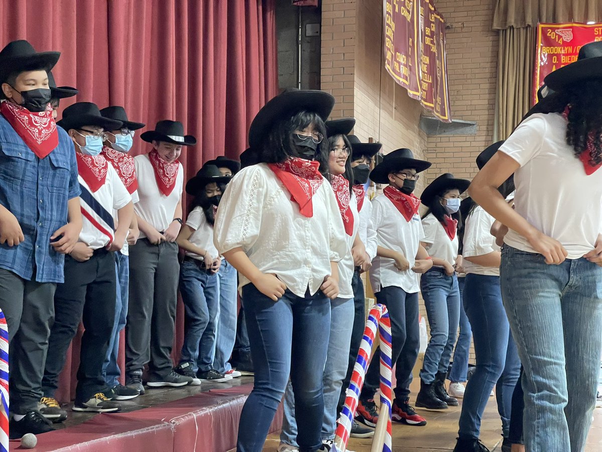 SacaMrs's tweet photo. #saca #springconcert #lovemykids So proud of this group! They did a great job, in a short amount of time, and with enthusiasm! 7th grade is the best! https://t.co/WJVKFnhe2P