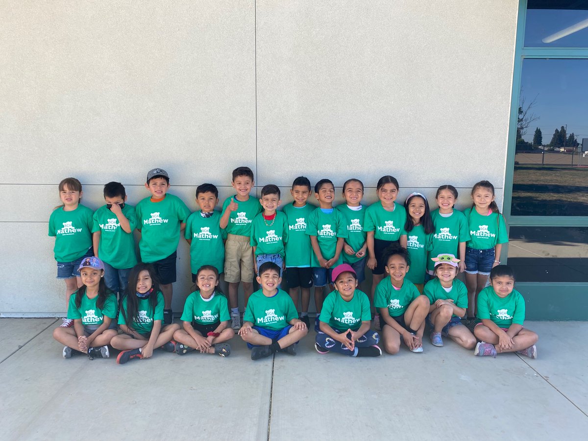 Mariade34991734's tweet photo. Field day Wednesday, we had so much fun 😁 #scamathew https://t.co/krivynfGZC