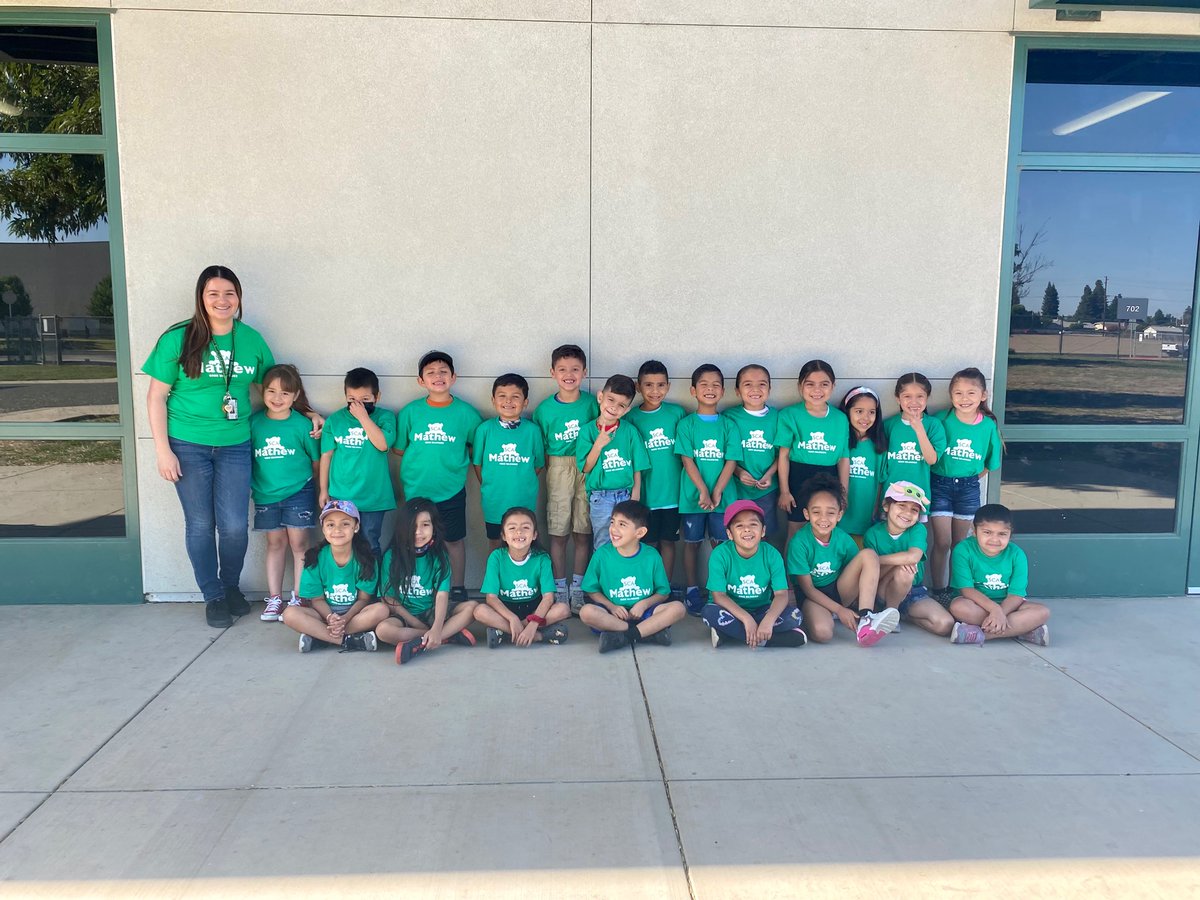 Mariade34991734's tweet photo. Field day Wednesday, we had so much fun 😁 #scamathew https://t.co/krivynfGZC