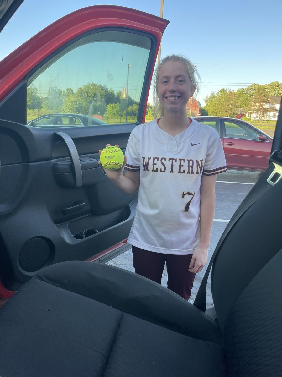 Tonight hit my 7th homerun against mason can’t wait for districts on Saturday against northwest!!<a href="/JCJets_Softball/">JC Jets Softball</a> <a href="/CoachVTweets/">Jamie Vandenburgh</a> @JCJets_Softball @MojoMeyer18u <a href="/WMUSoftball/">Western Michigan Softball</a>