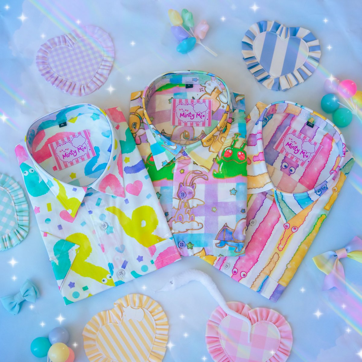 Kammiepompom's tweet photo. https://t.co/ABDaVW6KeH

I'm gonna be in Texas at A-kon tomorrow! Booth #A30 Minty Mix 🥰🥰 here are some of my button up shirts I'll have at the booth! 💖

💙 #mintymix 💚 #mintymixshop 💛 #wormonastring 💜 #nostalgiapets 💖 #wormoffthestring 💚 #rainbowfashion 💜 #akon31 💖 https://t.co/9s4MC4hJ1Y