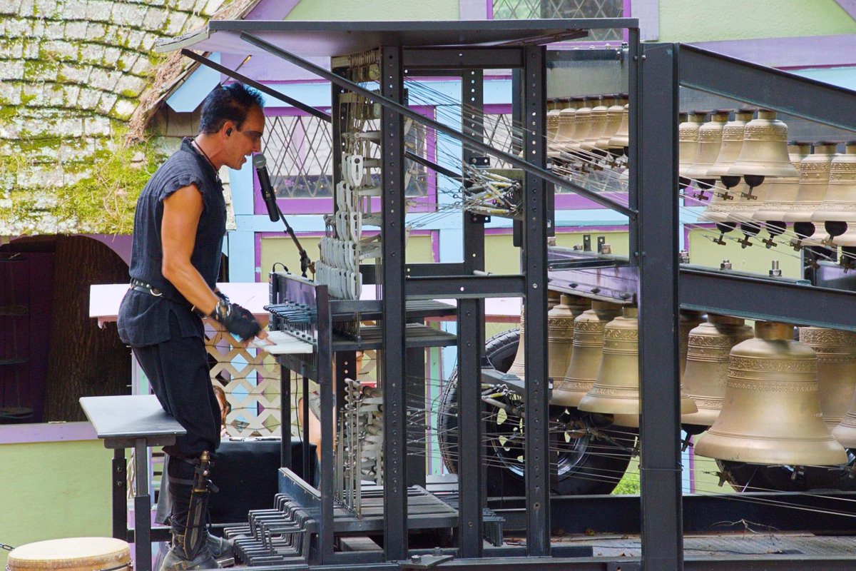 This weekend, join me at the Kingdom Faire in NY for the Cast in Bronze show! 

I'll be at the faire every weekend up to June 26th 🤘

So excited to share some music with you all!! 🔔

📸 GST_Phantom Photography 
#kingdomfaire #newyork #ny #putnamvalley #putnam #westchester