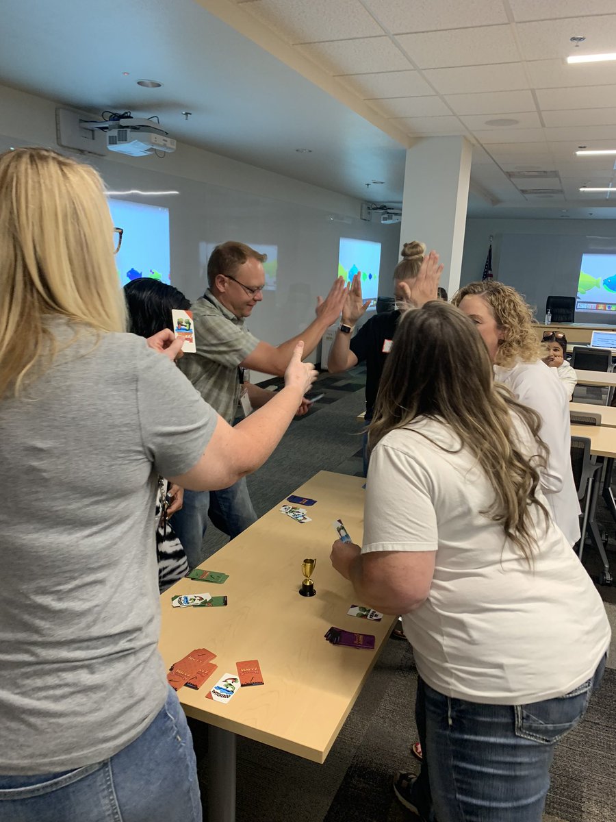 mrsgoteachnm's tweet photo. I work with THE best team @farmingtonms! Thank you @halliesmills and @WhentheBleep for the Beaded Chameleon activity! #RISETeam #HappySalmon https://t.co/RMGqsiu0Ku