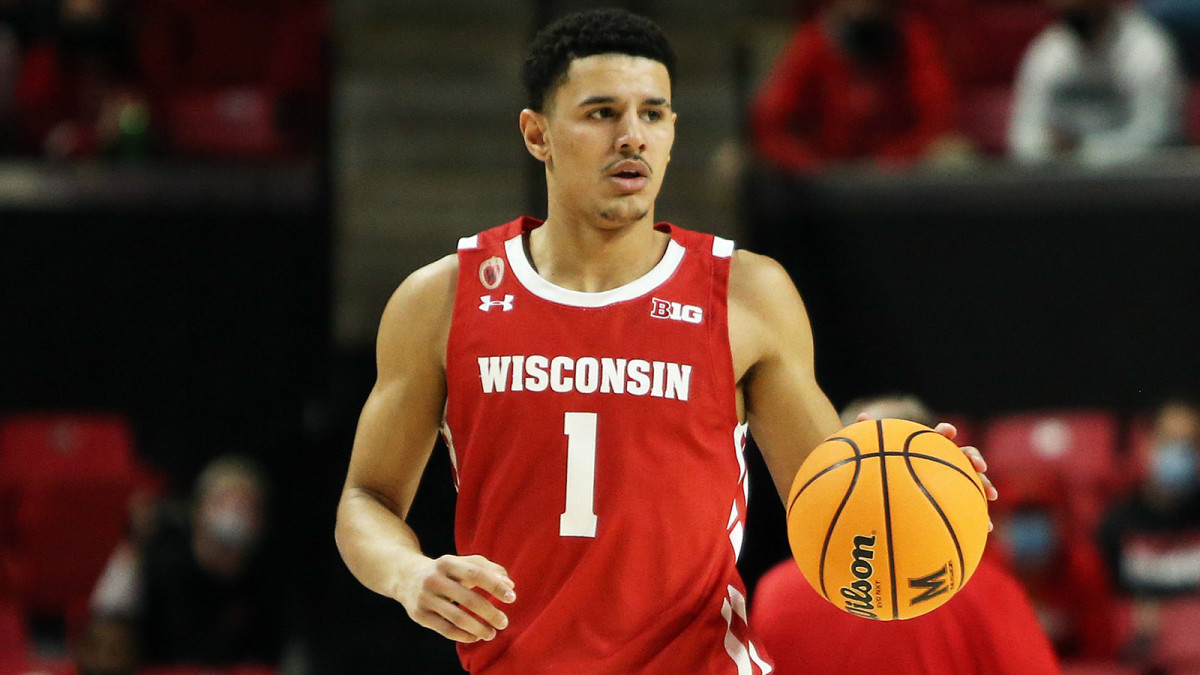 Wisconsin G Johnny Davis has a scheduled workout with the Spurs next week via Athletic. #porvida #nba75 #nbatwitter #NBADraft https://t.co/2uayGAGIeS