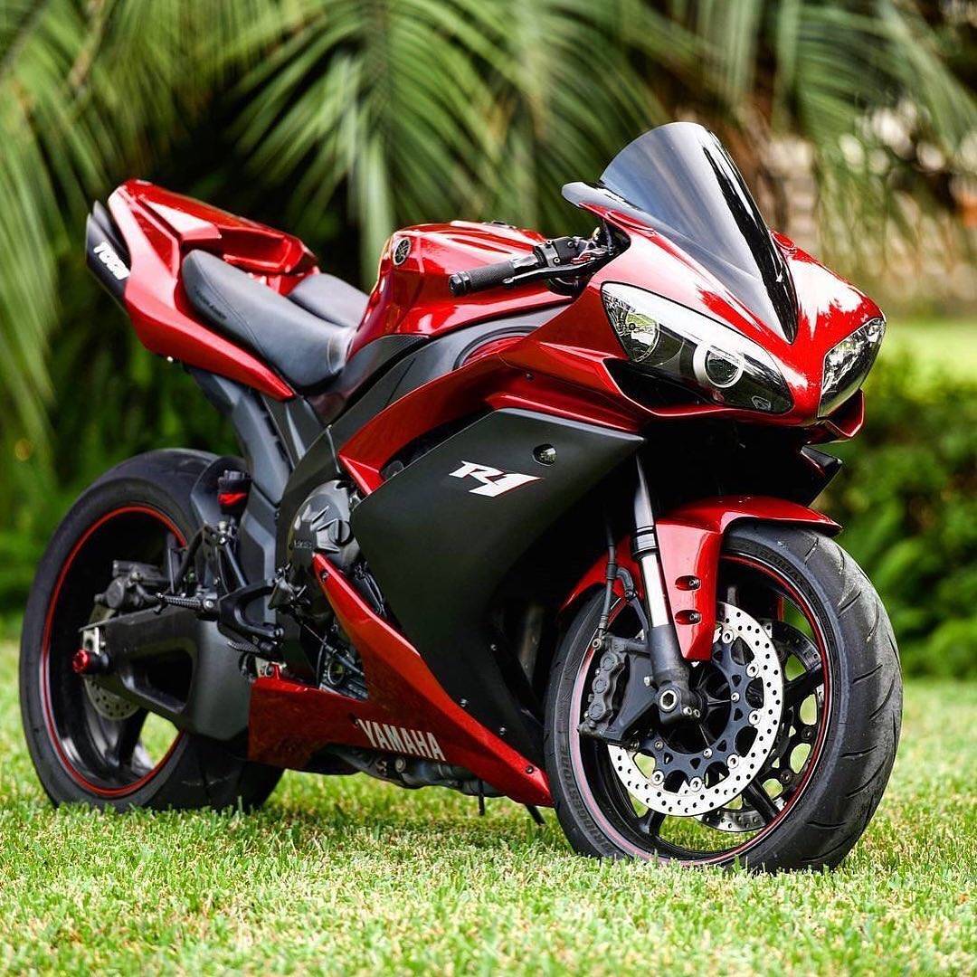 Yamaha R1
