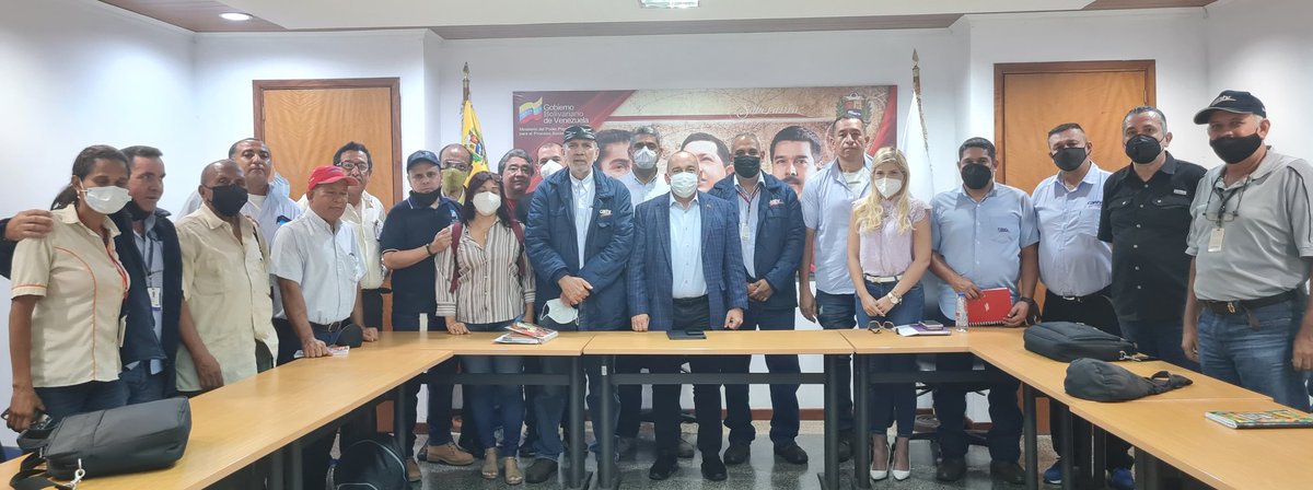 torrealbaf's tweet photo. Nos reunimos con la comisión negociadora de FETRATEL, conversando acerca de los avances de la negociación de la Convención Colectiva y los mecanismo para consolidar el trabajo, mantener y elevar el Sector de las Telecomunicaciones que sirven al Pueblo.

#VenezuelaComunal https://t.co/gJtDaGzubx
