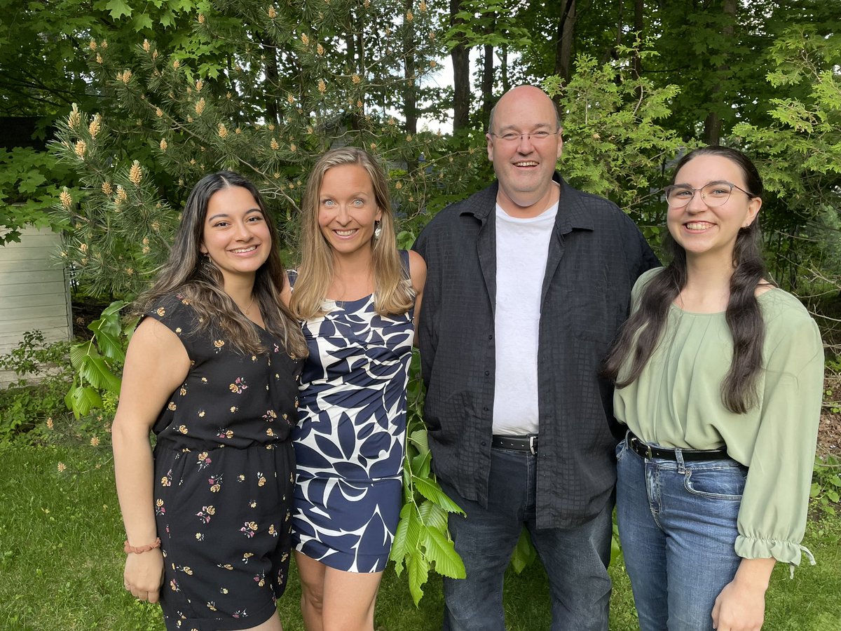 DrJRiddell's tweet photo. Oh my 💜. Tonight I hosted a reception for beloved thought partners - home for @UBishops convocation weekend! - to talk hope, delight, institutional change. Plus we celebrated their accomplishments, graduation&amp; upcoming adventures @STLHESAPES and Shakesperience. Hope-in-action https://t.co/tcWrRuIJOG