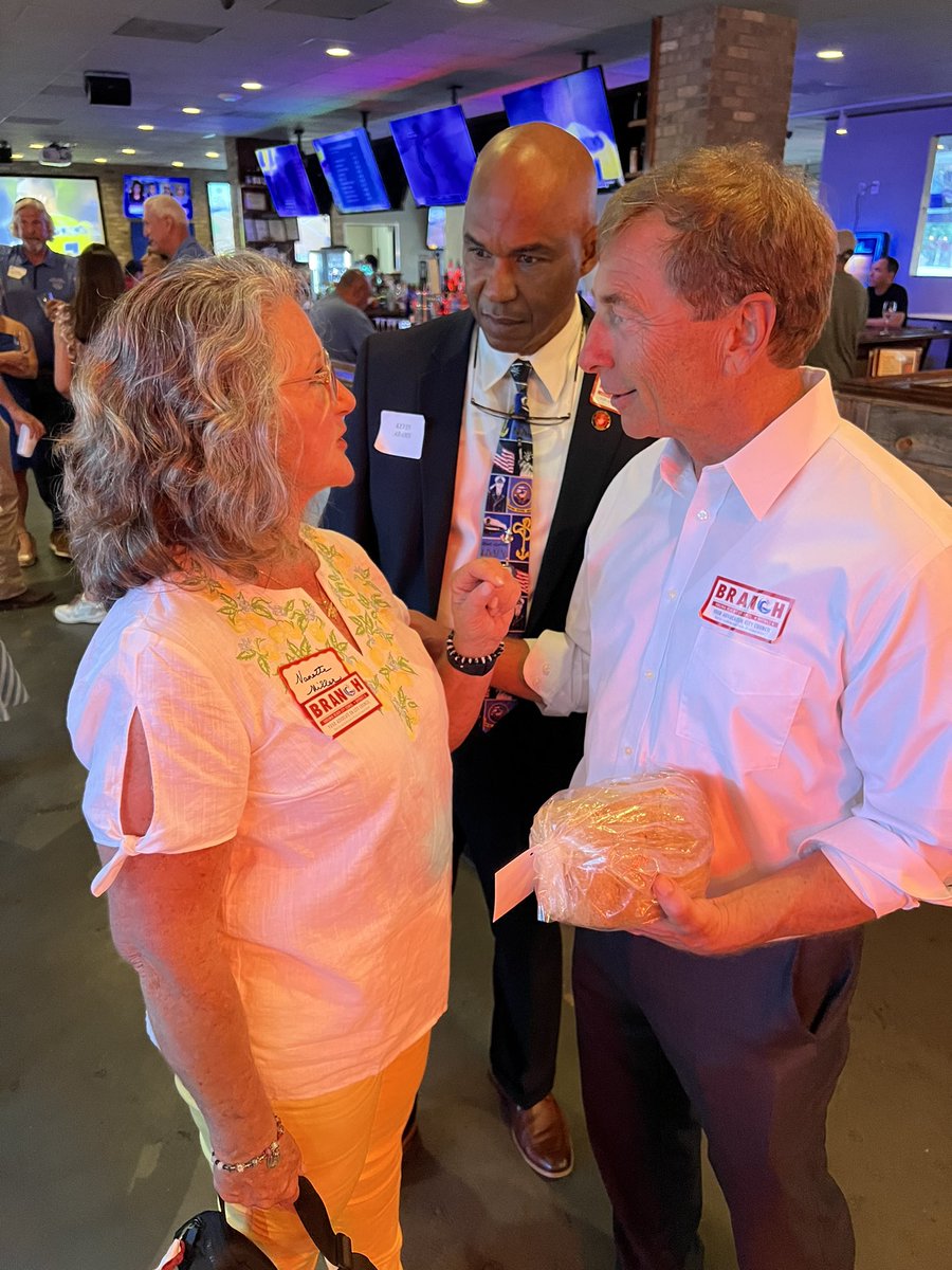 Miller4VB's tweet photo. Glad to join my friend Councilman Linwood Branch at his campaign kickoff tonight at Kelly’s Tavern Hilltop. https://t.co/HBaxm9KWu1