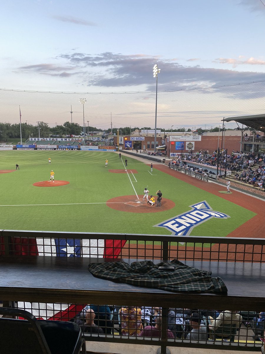honkey_talk's tweet photo. Flew in to @enid Oklahoma to see my great grandson play for the National Title #SoProud #LotsOfBalls https://t.co/ROXQPGkB0w