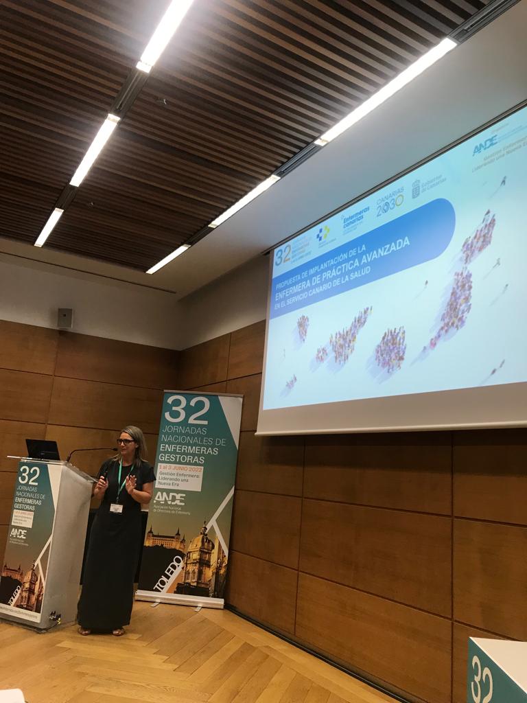 <a href="/mguitol/">Marta Guillén</a> en el #32ANDE, hablando de la implantación de las #EPA en Canarias (me han dicho que magnifica) Marta! Te esperamos en casa pronto con ganas de oirte,#enfermerascanarias