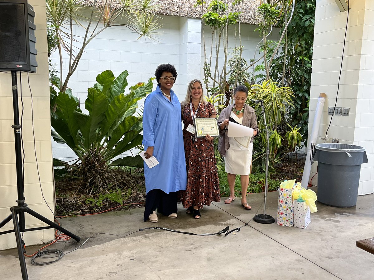 Teach954's tweet image. 5th Annual Global Scholars Showcase&amp;gt;Community Action Projects&amp;gt;Attucks 5K Raised $370 for Feeding South Florida, created gorgeous books on Our Pollinator Garden! #success #BlessedAndGrateful #Attucks @Eureka269 @HortUrban @AttucksMS @BCPSInnovates #GlobalScholars @CassandraAdder2