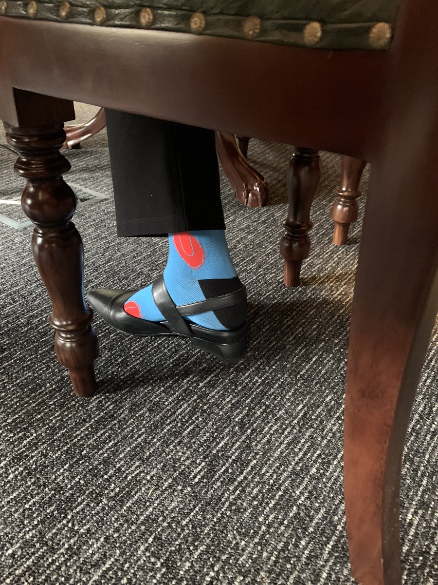 dianevukelic's tweet photo. @PathologyRCPA @crazysocks4Docs crazy sock in the wild https://t.co/U7ue1CnPZ0
