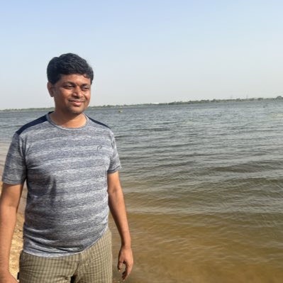 vedbachu's tweet photo. #NewProfilePic https://t.co/JRUsM6prwo