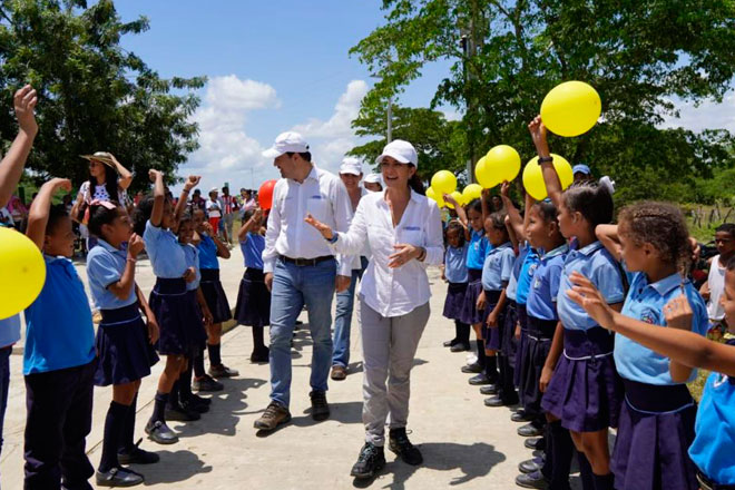 #Entregatón📰| 275 estudiantes de Pedraza, Magdalena, estrenan moderna sede educativa 👉bit.ly/3tcinpI