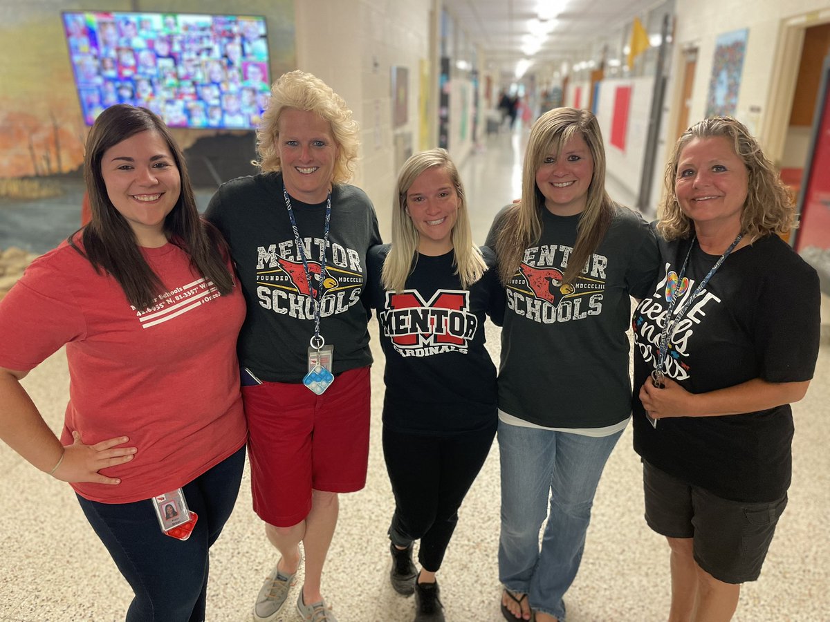 MrsKatieClark_'s tweet photo. Lots of emotions today as we said “until next time!” to our amazing SLP, @WinfieldSlp. Our loss is truly our preschool’s gain! I’ve learned so much from you and am a better teacher because of you! @MortonPRIDE https://t.co/n1LHuMuIPi